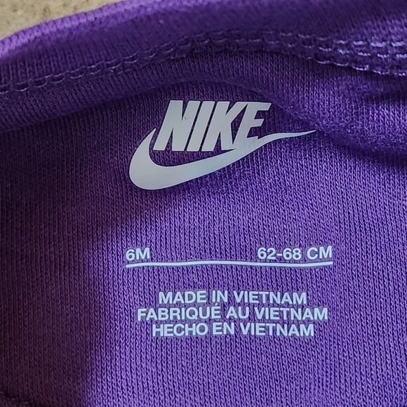 Nike Baby Girl Footed One-Piece – Size 6M, Cosmo Purple Coverall - Picture 3 of 4